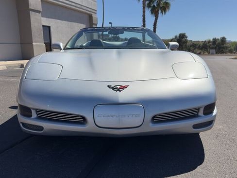 Used 2001 Chevrolet Corvette Convertible w/ Preferred Equipment Group2 RWD image 14