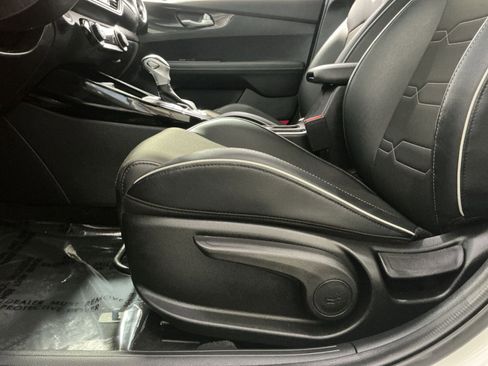 Used 2023 Kia Forte GT-Line w/ GT-Line Premium Package image 15