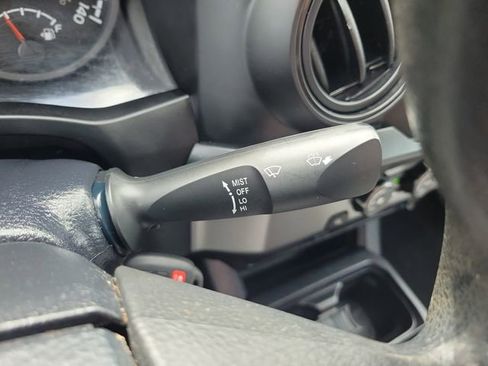 Used 2019 Toyota Tacoma SR w/ SR Convenience Package image 27