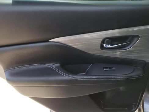 Certified 2017 Nissan Murano Platinum w/ Platinum Technology Package FWD image 18