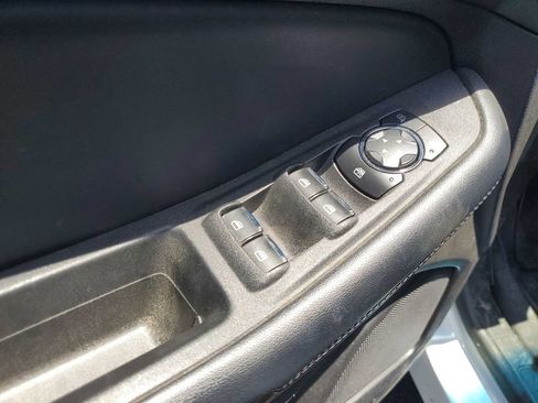 Used 2020 Ford Edge SE FWD image 27