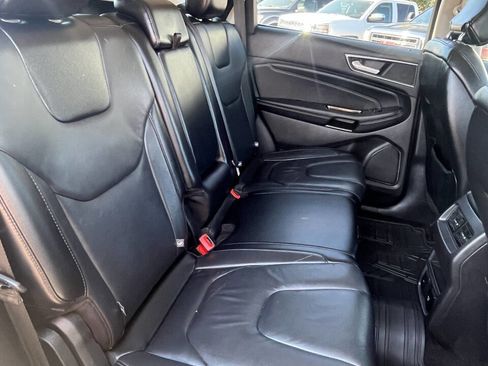 Used 2016 Ford Edge Titanium w/ Technology Package image 23
