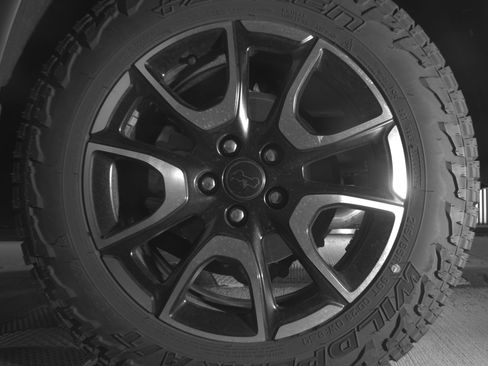 Used 2025 Jeep Compass Trailhawk AWD/4WD image 14