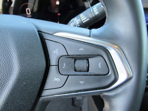 Certified 2024 Chevrolet Trax LT w/ Driver Confidence Package image 20