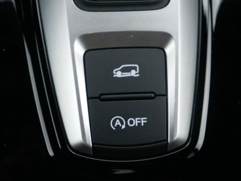 Used 2022 Honda Pilot Touring image 33