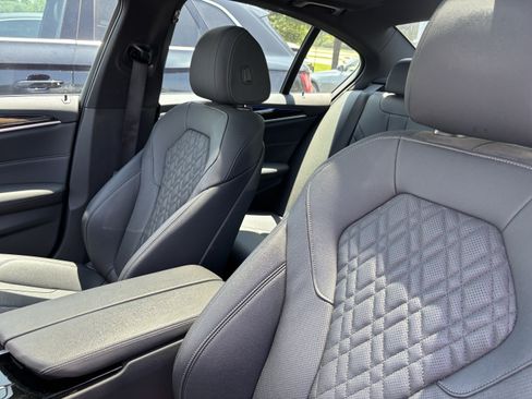 Used 2023 BMW 540i w/ M Sport Package RWD image 34