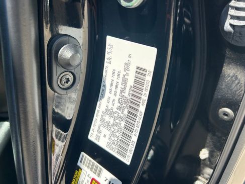 Used 2023 Toyota Tacoma TRD Pro AWD/4WD image 10