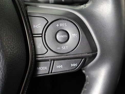 Used 2024 Toyota Camry SE image 34