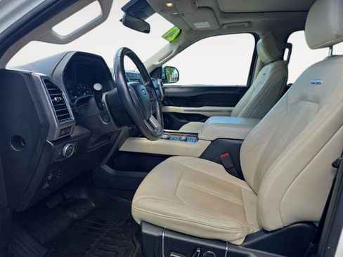 Used 2021 Ford Expedition Platinum AWD/4WD image 10