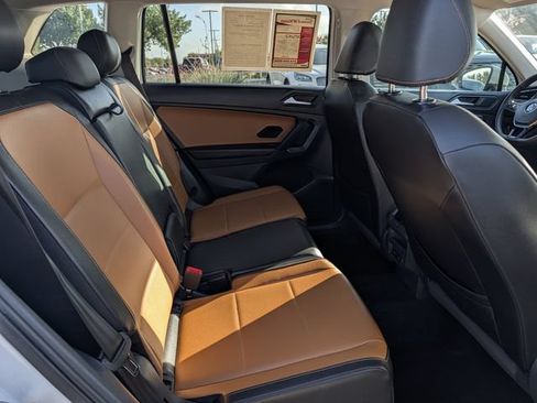 Used 2019 Volkswagen Tiguan SE AWD/4WD image 30