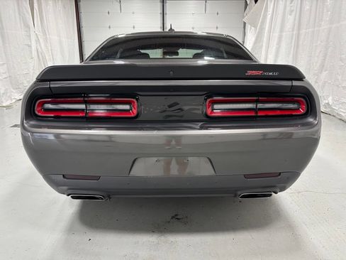 Used 2018 Dodge Challenger Scat Pack RWD image 6