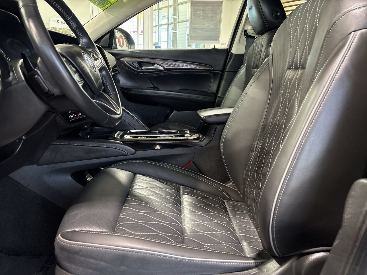Used 2023 Buick Envision Avenir AWD/4WD image 11