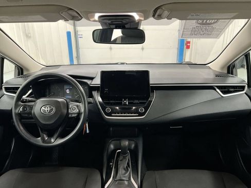 Used 2024 Toyota Corolla LE FWD image 10