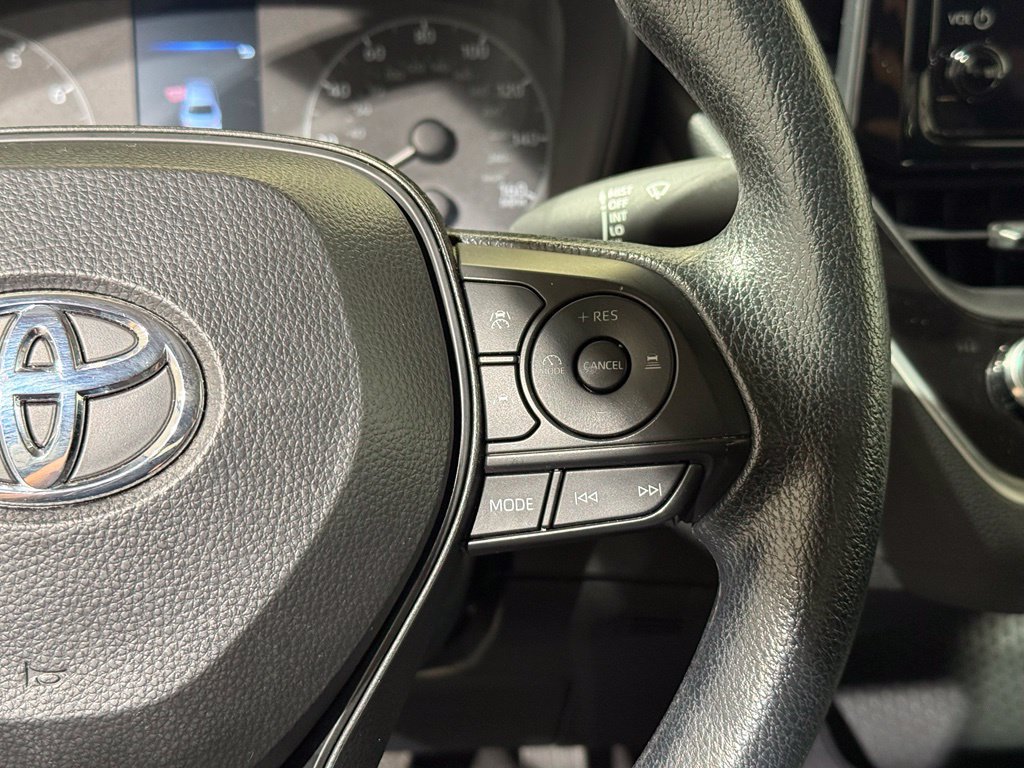 Certified 2025 Toyota Corolla LE FWD image 22