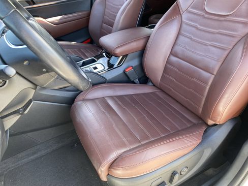 Used 2023 Kia Telluride SX Prestige AWD/4WD image 19