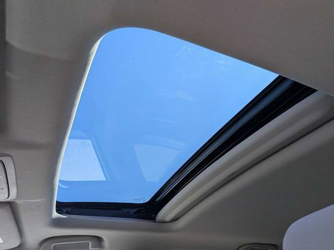 Used 2020 Honda CR-V EX image 16
