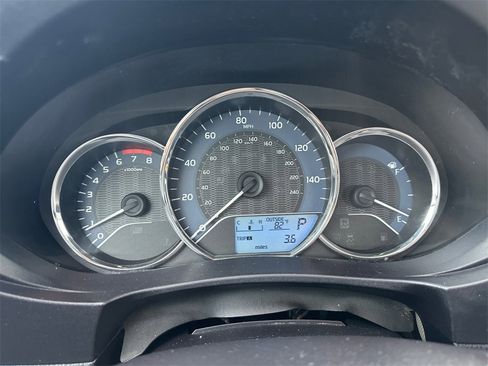 Used 2015 Toyota Corolla LE image 13