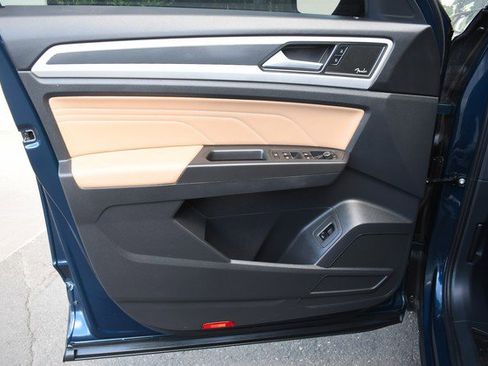 Used 2023 Volkswagen Atlas Cross Sport SEL Premium R-Line image 13