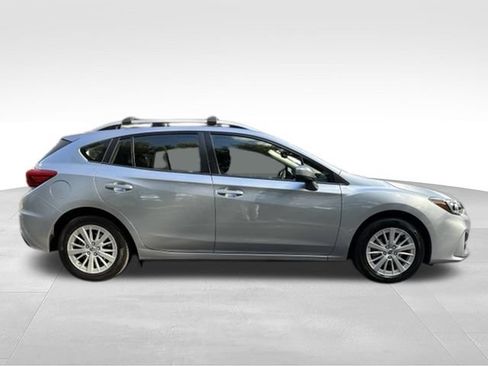 Used 2017 Subaru Impreza 2.0i Premium AWD/4WD image 7