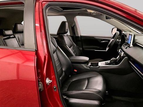 Used 2020 Toyota RAV4 Limited w/ Limited Grade Weather Package AWD/4WD image 7