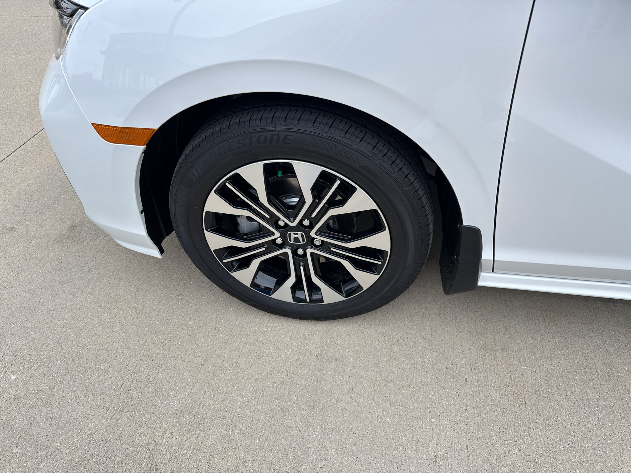 New 2027 Honda Odyssey Elite image 28