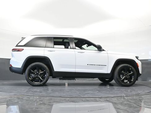 New 2026 Jeep Grand Cherokee Limited w/ Limited Altitude Package RWD image 56