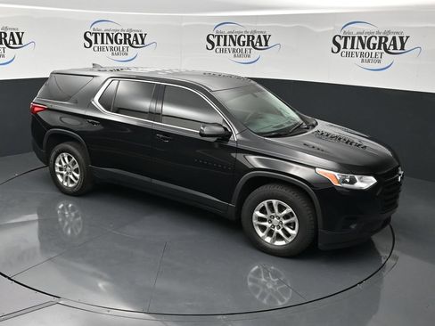 Used 2021 Chevrolet Traverse LS w/ LPO, Blackout Package FWD image 12