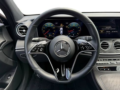Used 2023 Mercedes-Benz E 350 4MATIC Sedan image 12