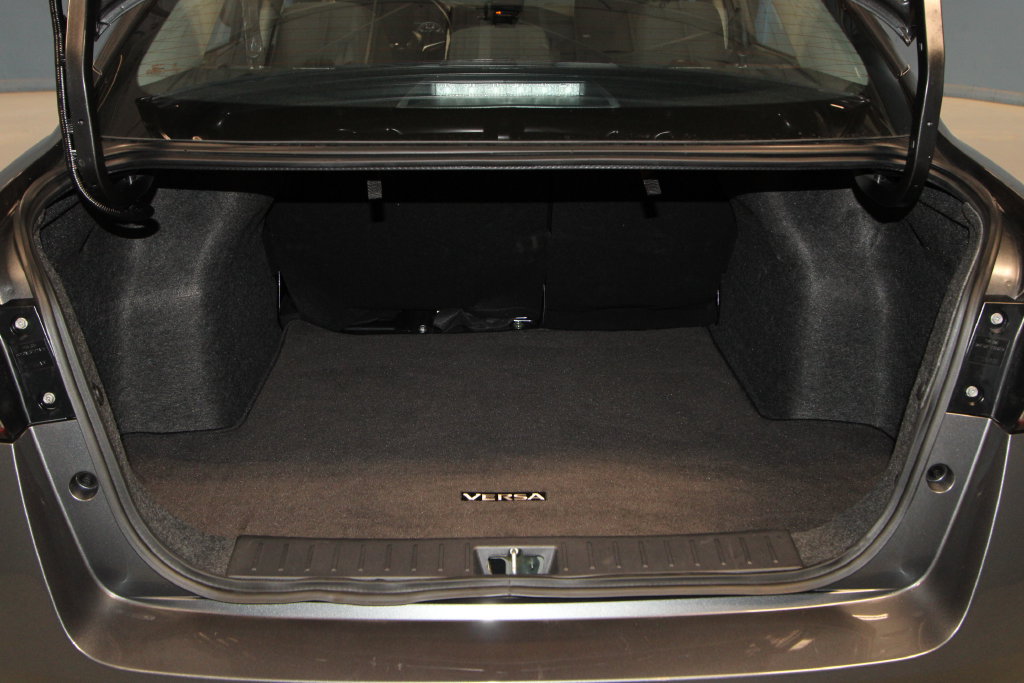 Used 2025 Nissan Versa SV w/ Trunk Package FWD image 14