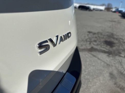 Used 2023 Nissan Rogue SV AWD/4WD image 14