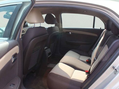 Used 2011 Chevrolet Malibu LS FWD image 7