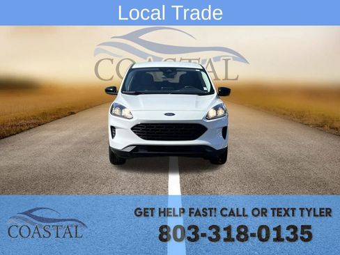 Used 2022 Ford Escape SE w/ SE Sport Appearance Package image 2