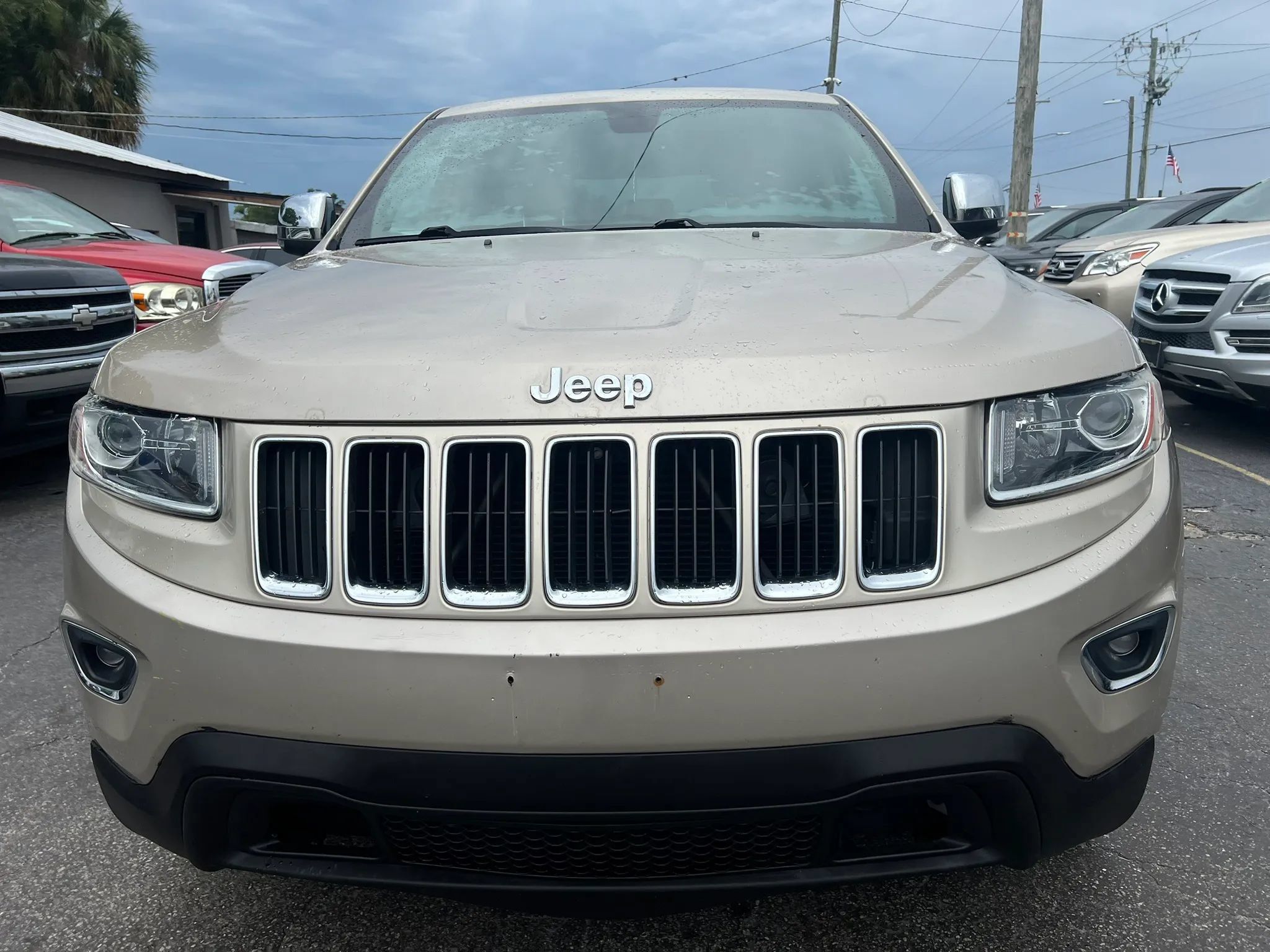 Used 2014 Jeep Grand Cherokee Limited RWD image 3