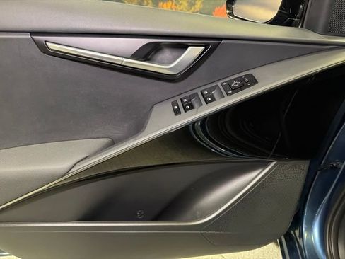 Used 2024 Kia Niro Wind FWD image 25