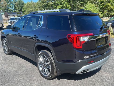 Used 2021 GMC Acadia SLT w/ Technology Package AWD/4WD image 3