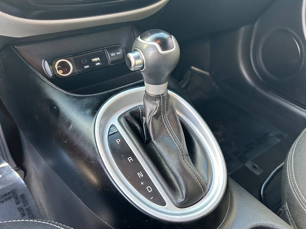 Used 2017 Kia Soul + FWD image 13