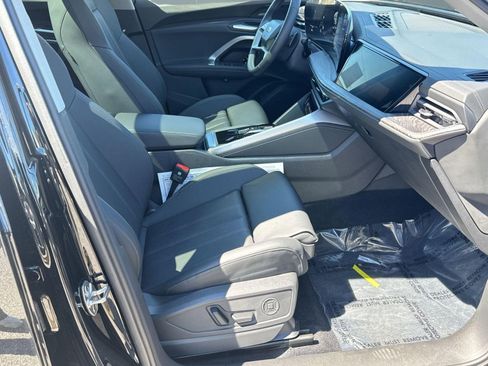 New 2025 Audi Q5 Prestige image 28