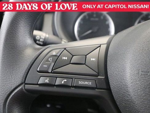 New 2025 Nissan Kicks Play S image 14