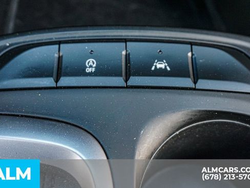 Used 2025 Buick Envista Preferred image 42