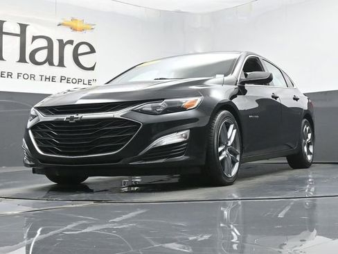 Used 2019 Chevrolet Malibu RS FWD image 4