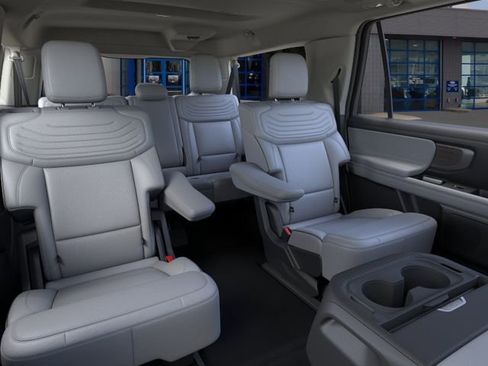 New 2026 Ford Expedition Max Platinum AWD/4WD image 11