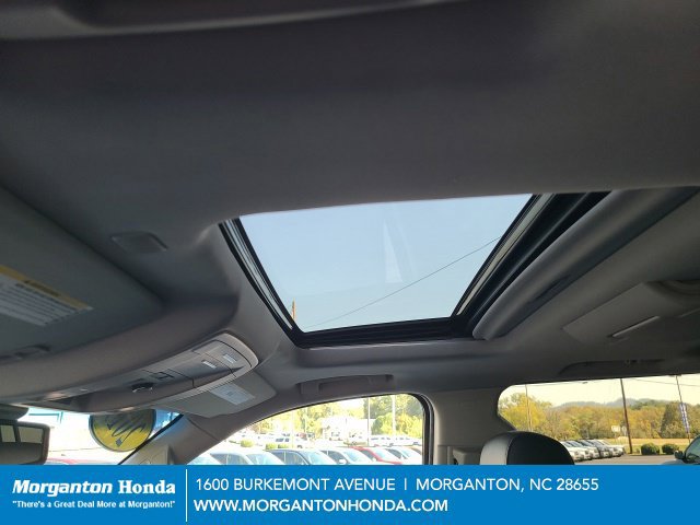 Used 2019 Chevrolet Suburban LT AWD/4WD image 23