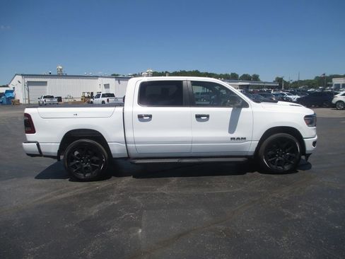 Used 2023 RAM 1500 Laramie AWD/4WD image 5