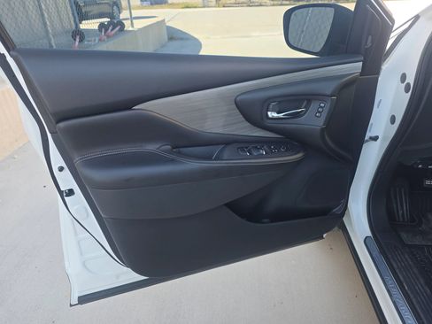 Used 2018 Nissan Murano Platinum image 28