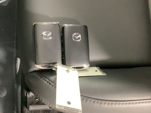 Certified 2025 MAZDA MAZDA3 s image 27