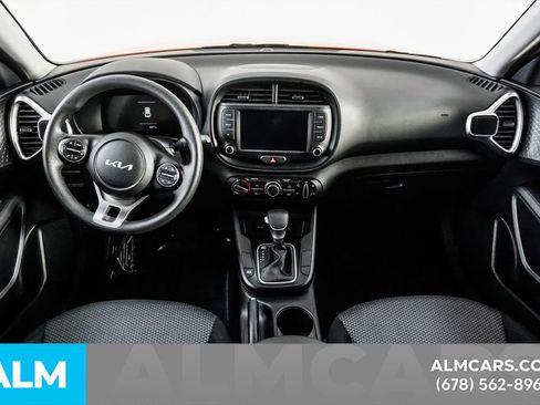 Used 2025 Kia Soul LX w/ LX Technology Package image 23