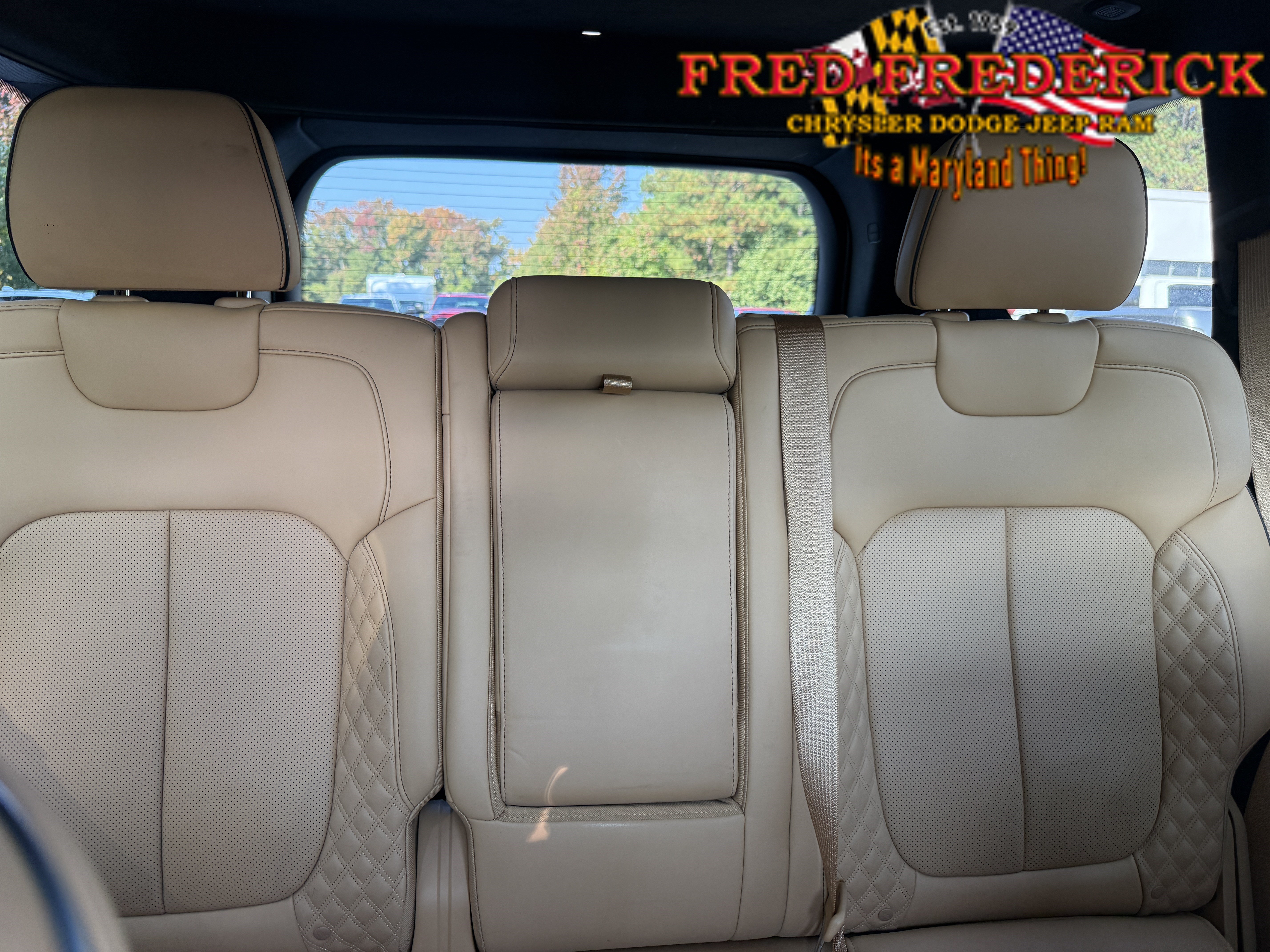 Used 2022 Jeep Grand Cherokee Summit AWD/4WD image 17