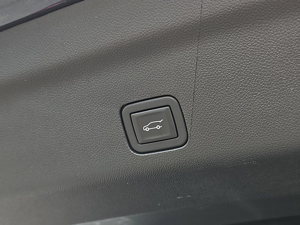 Used 2021 GMC Yukon SLT w/ SLT Premium Package AWD/4WD image 30