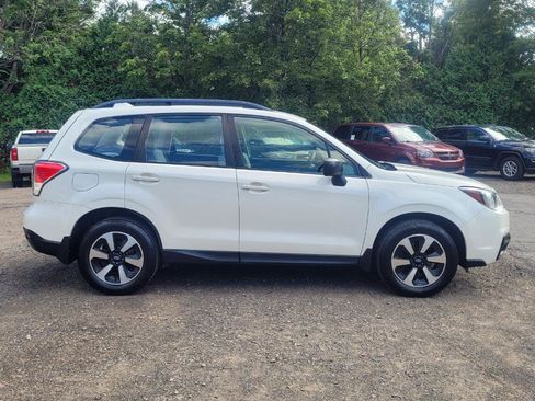 Used 2018 Subaru Forester 2.5i w/ Alloy Wheel Package AWD/4WD image 9