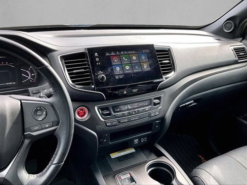 Used 2022 Honda Passport TrailSport image 8